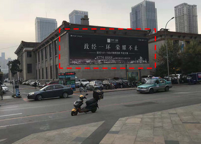 沈陽遼寧工業(yè)展覽館LED屏廣告