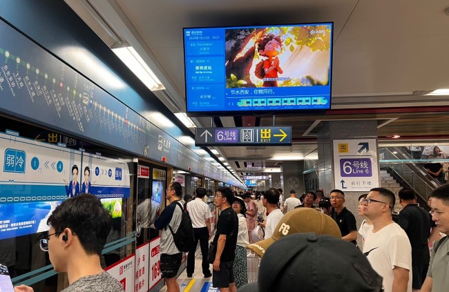 西安地鐵車廂電視小屏站臺(tái)列車廣告，西安地鐵視頻電子屏廣告價(jià)格