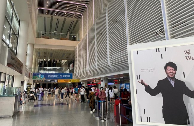 深圳福田口岸有哪些廣告位？怎樣選擇更有效果？