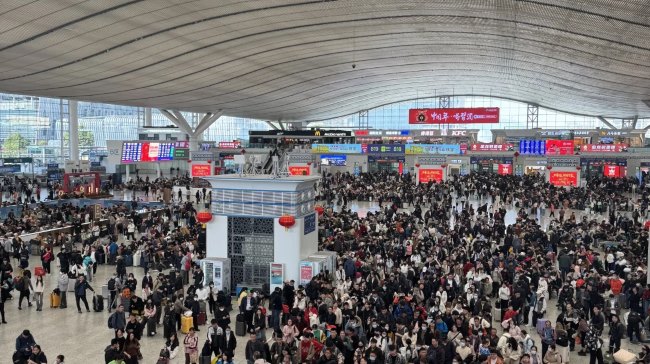深圳北站的廣告位如何選擇？深圳北站2024年的人流量有多少？